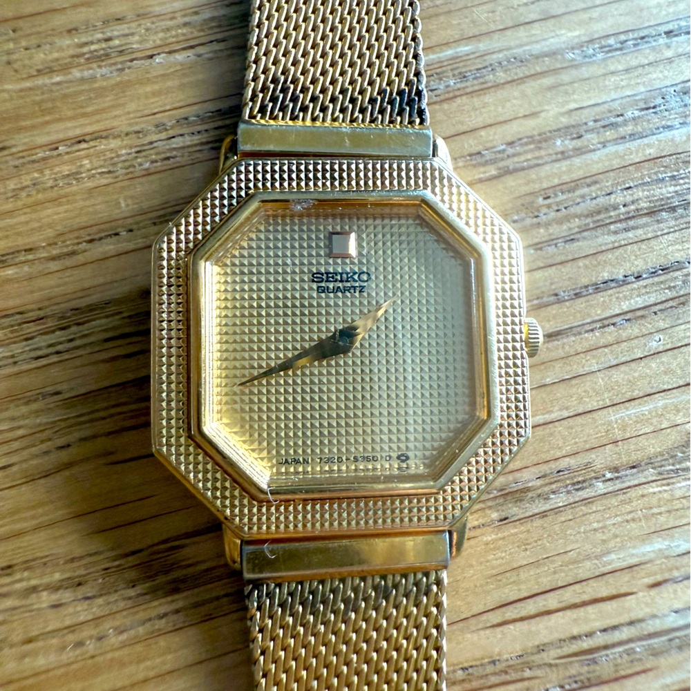 Seiko Gold-Toned Quartz Watch Vintage - Picture 4 of 8